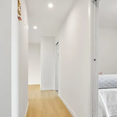 Piso Moderno En La Costa Cántabra