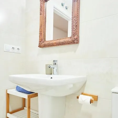 Piso Moderno En La Costa Cantabra